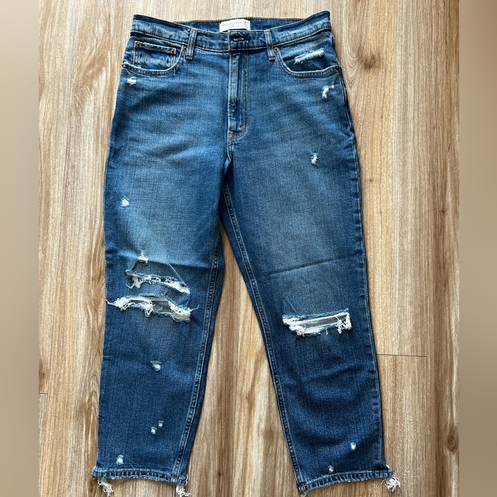Abercrombie Ankle Cut Mom Jeans